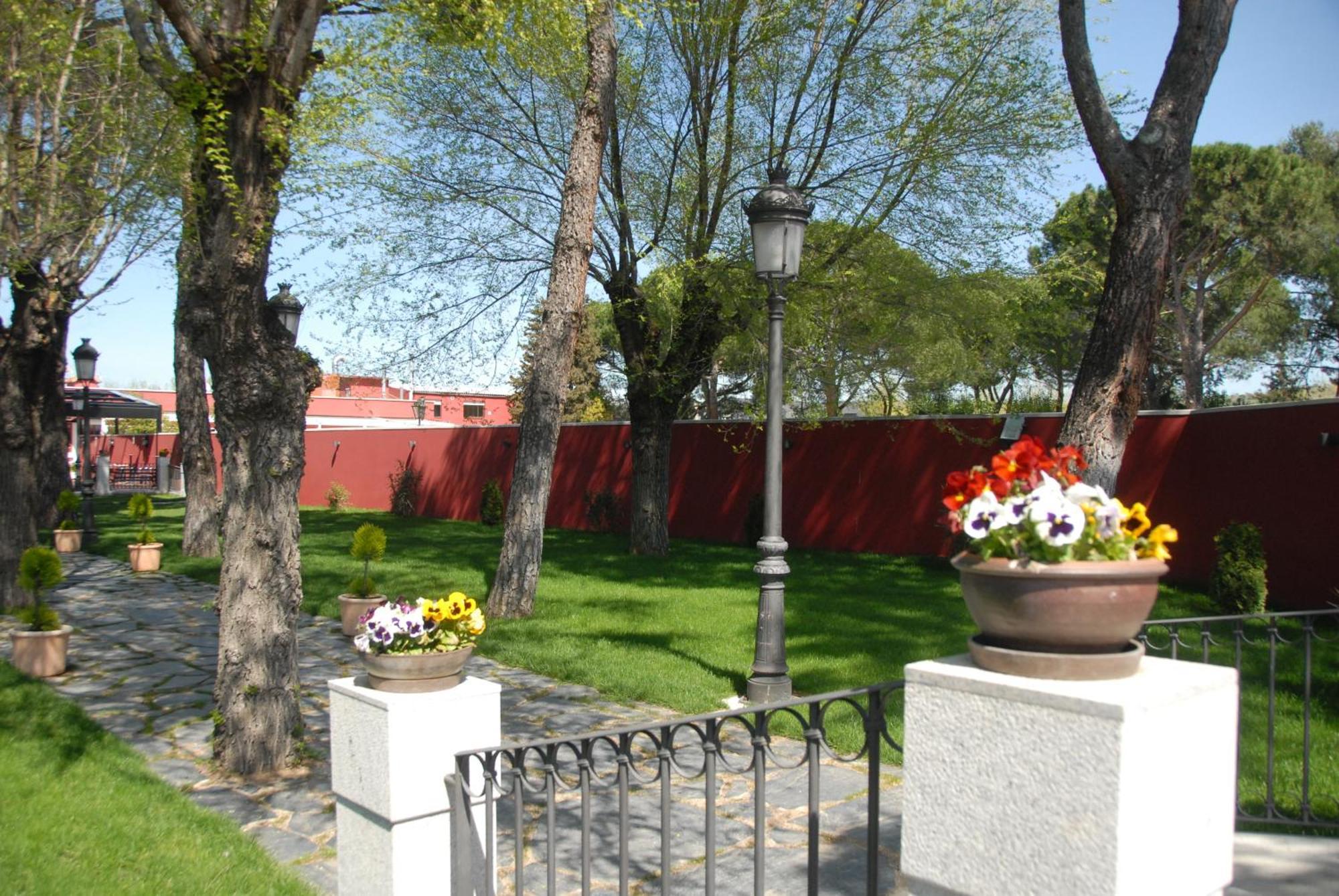 Hotel Casa Jose Diaz San Agustín de Guadalix Buitenkant foto